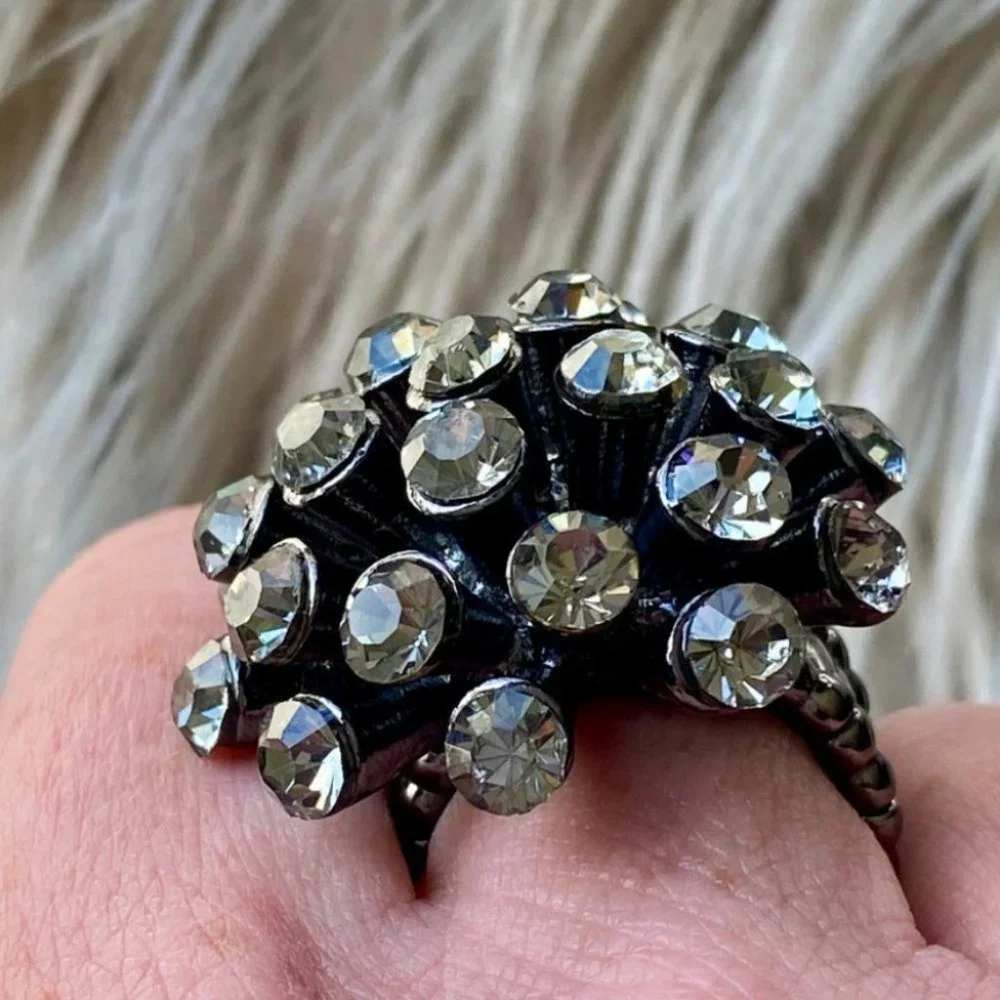 🟣 (2/$20) - Gorgeous Black tone with gems Statement Stretch Ring - One Size